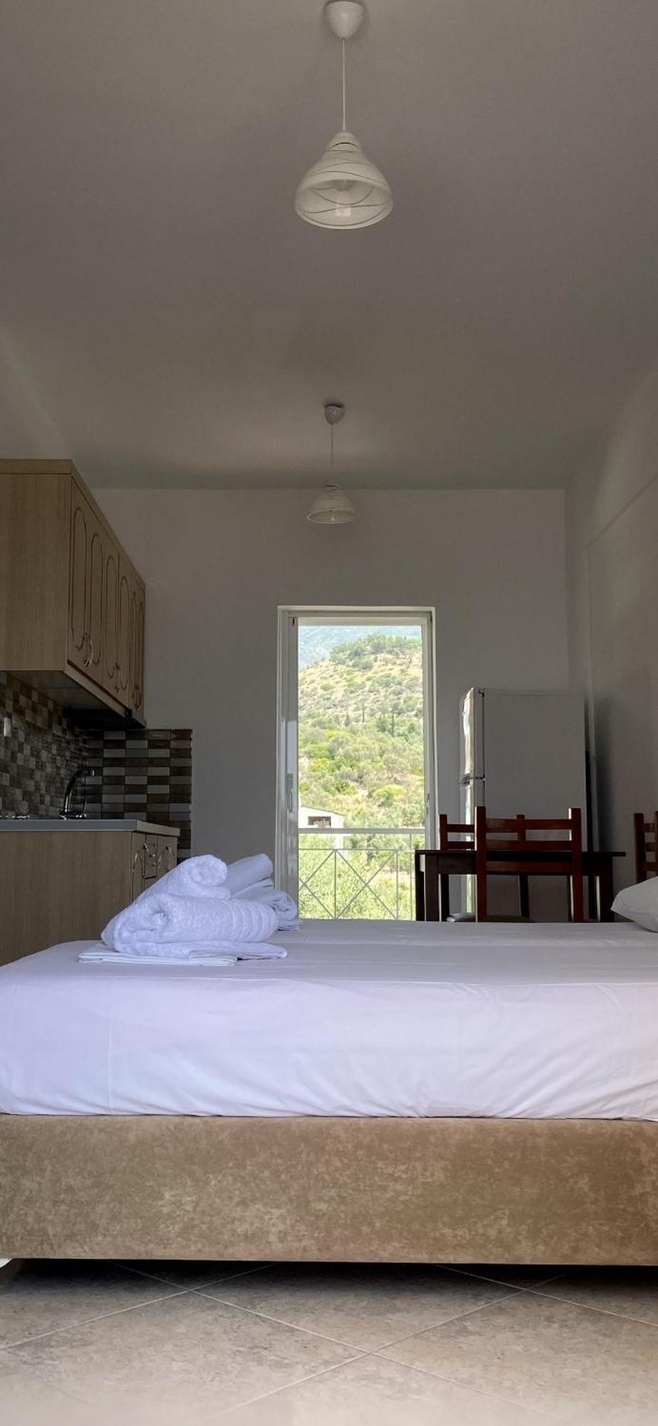 Vangjelis Hotel Himare