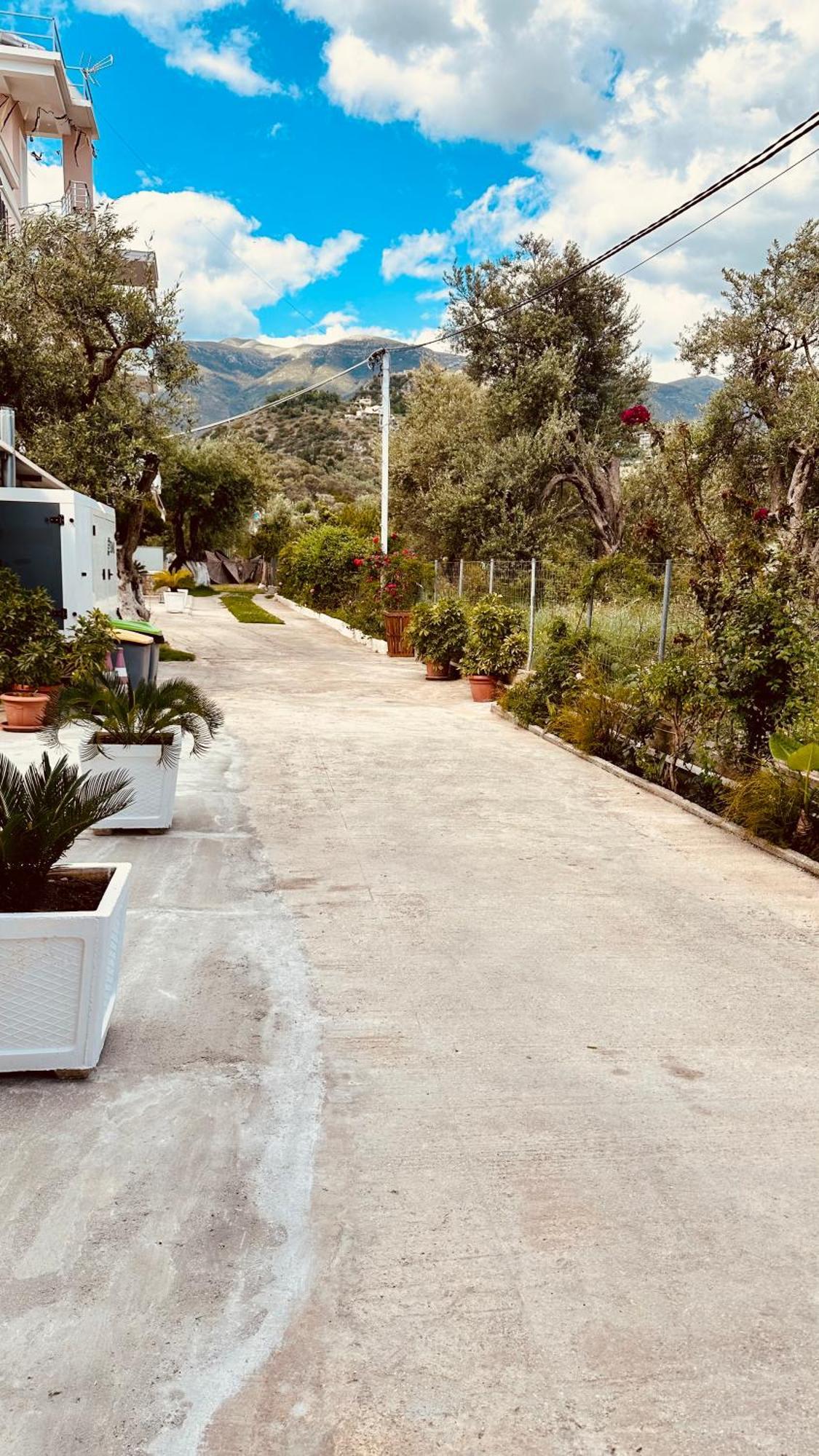 Vangjelis Hotel Himare